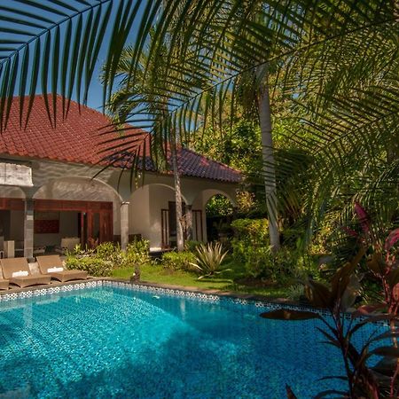 Villa Kelapa Lovina Екстериор снимка