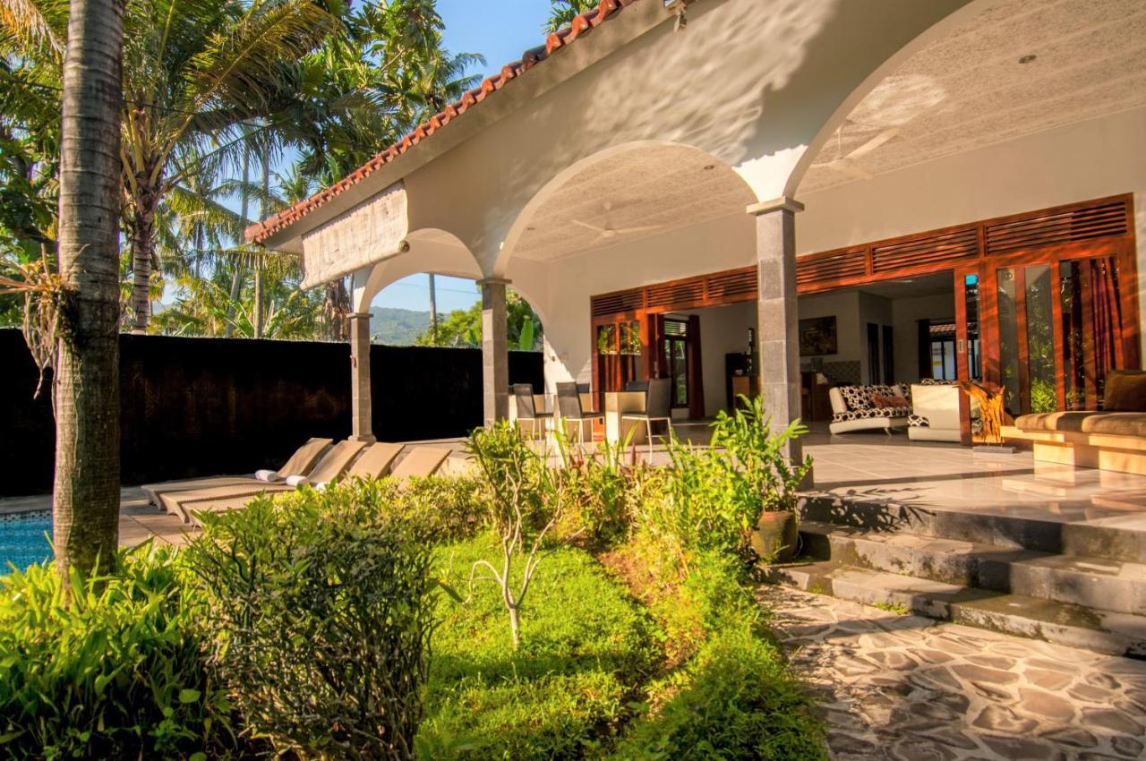 Villa Kelapa Lovina Екстериор снимка