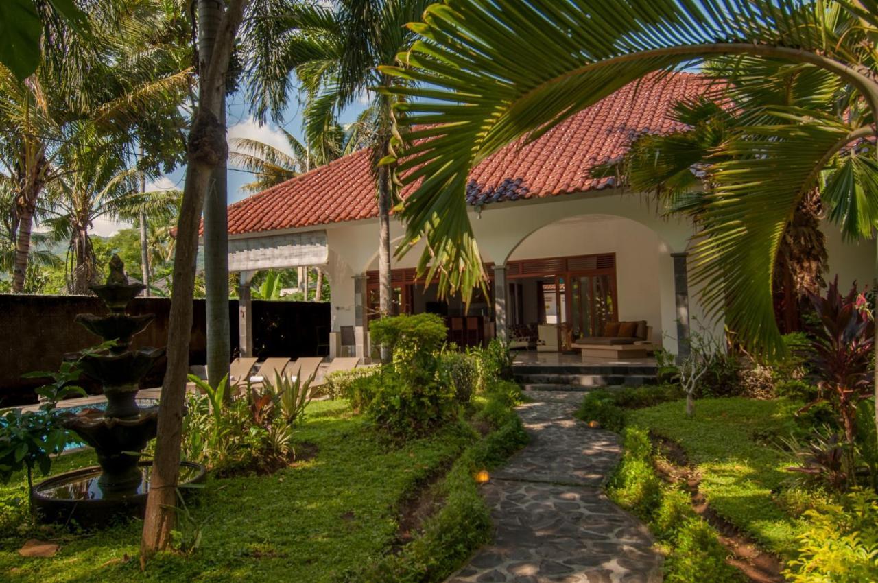 Villa Kelapa Lovina Екстериор снимка